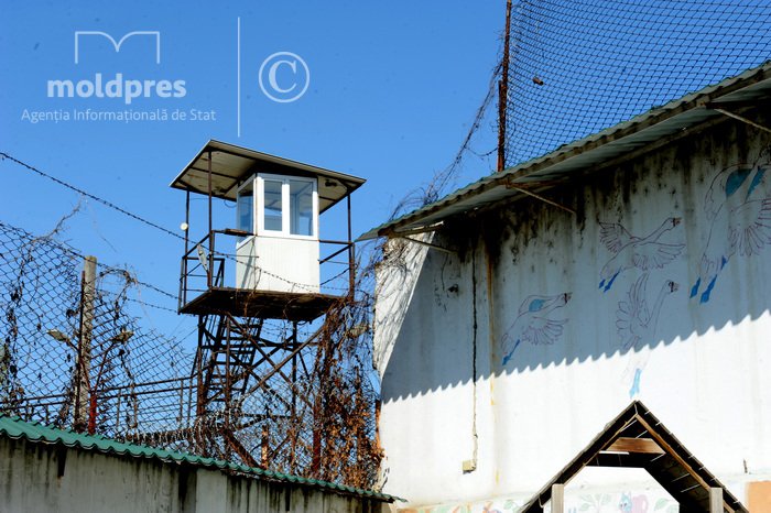 Polițistă din Edineț condamnată la 20 de ani de închisoare pentru trafic de ființe umane