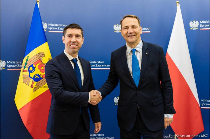 Vicepremierul Mihai Popșoi, întrevedere cu Radoslaw Sikorski: Polonia va sprijini procesul de aderare a R. Moldova la UE