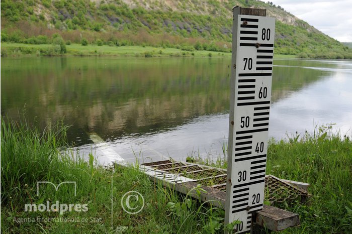 Hidrologii au avertizat asupra scurgerii reduse a apei în unele râuri