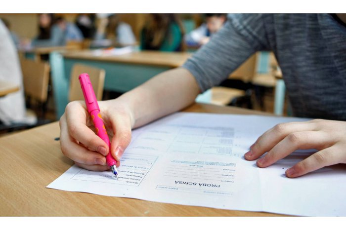 Минобразования представило результаты мониторинга выпускных экзаменов в гимназии, есть случаи завышения оценок