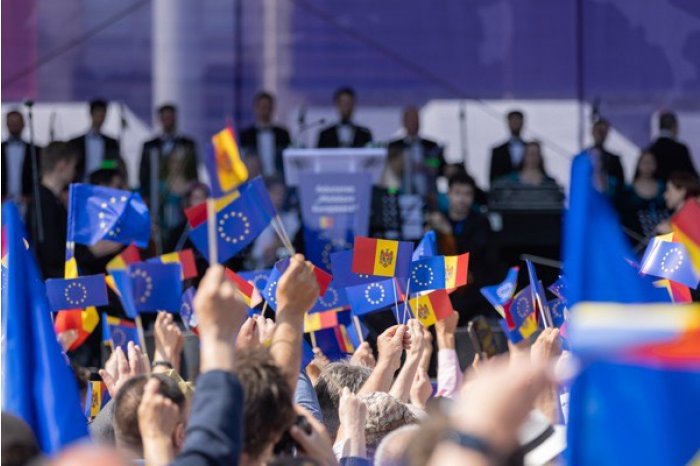 Referendum 2024 // Prof. Emil Ceban, rectorul USMF, poeta Irina Nechit și președintele „Moldova Fruct”, Vitalie Gorincioi, susțin integrarea europeană a R. Moldova: „Vom merge la referendum, deoarece suntem responsabili pentru destinul nostru”