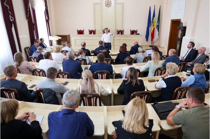 Премьер-министр Дорин Речан в Фэлешть: «Только вместе мы сможем превратить Молдову в европейскую страну, процветающую и безопасную для всех ее граждан»