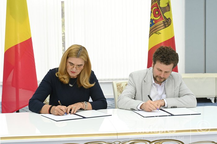 Moldova, Romania sign protocol on cooperation in sports sector  