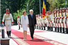 Official welcoming ceremony of Italian President Sergio Mattarella by Moldovan President Maia Sandu'