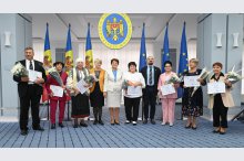 Awards to Moldova's most active seniors on International Day of Older Persons'